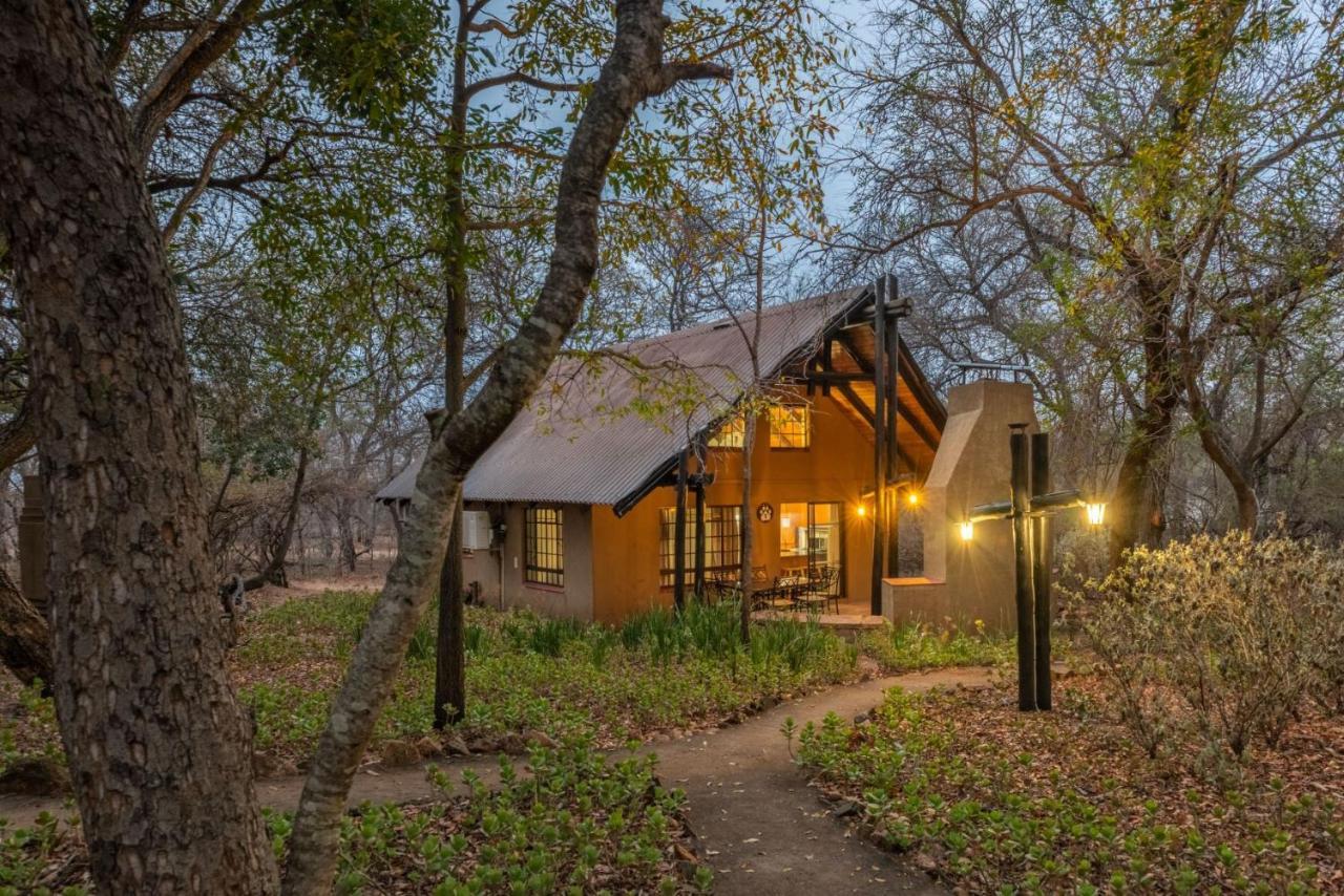 Kruger Gate Hotel Скукуза Екстер'єр фото