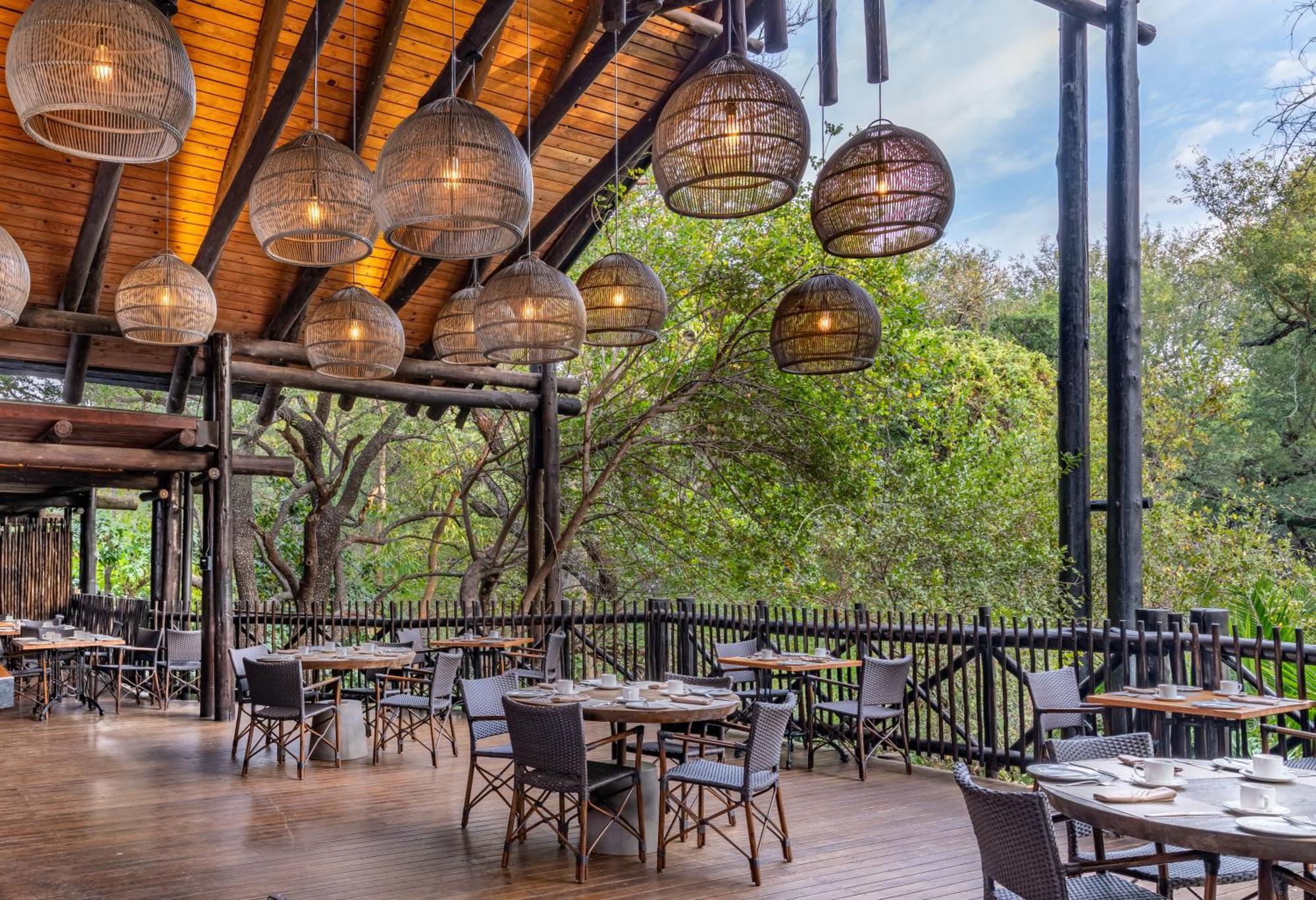 Kruger Gate Hotel Скукуза Екстер'єр фото