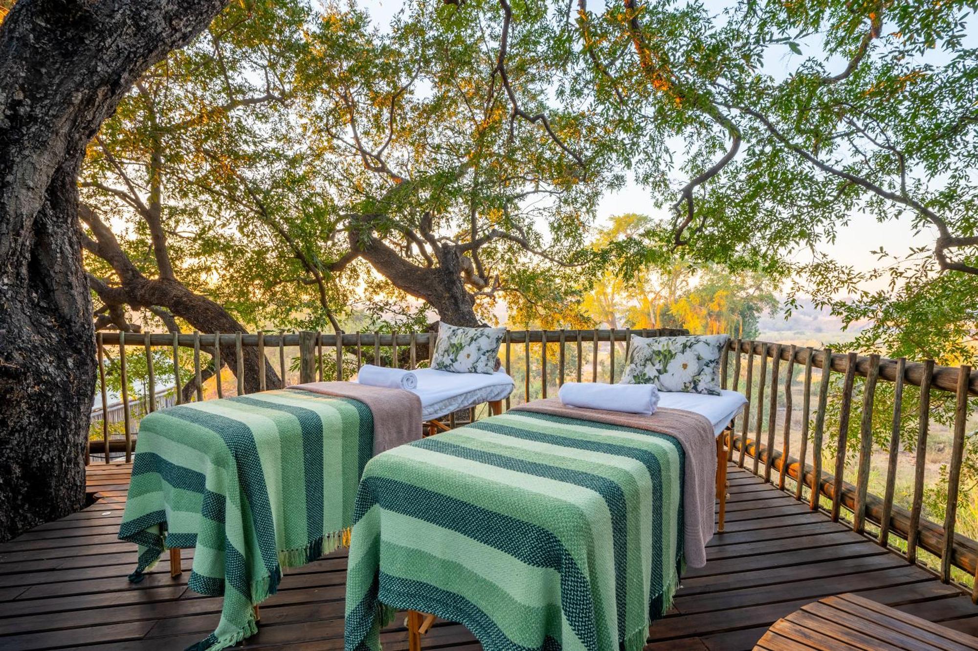 Kruger Gate Hotel Скукуза Екстер'єр фото