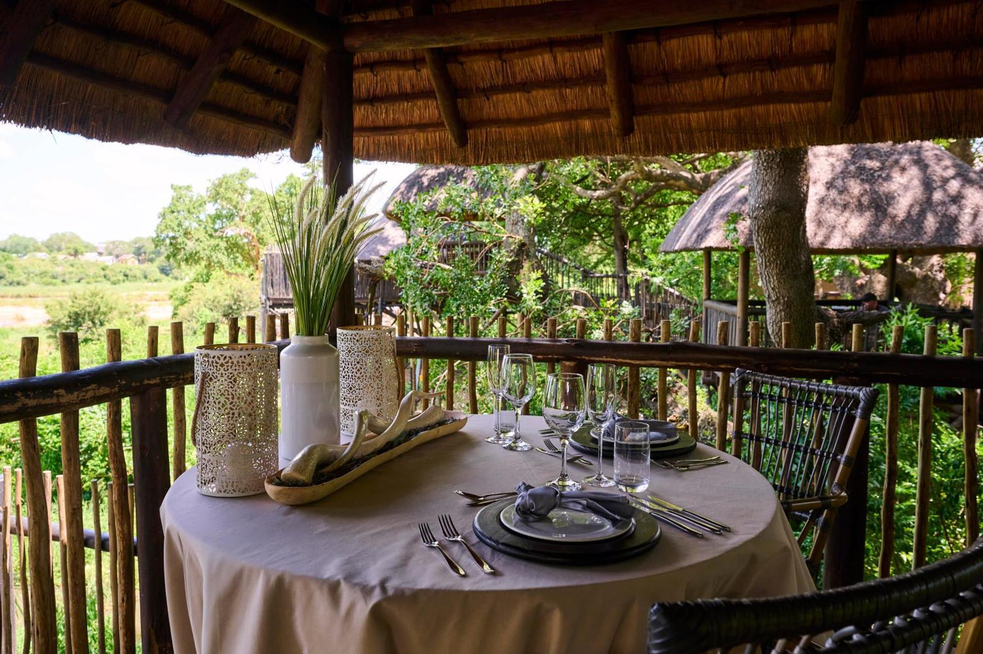 Kruger Gate Hotel Скукуза Екстер'єр фото