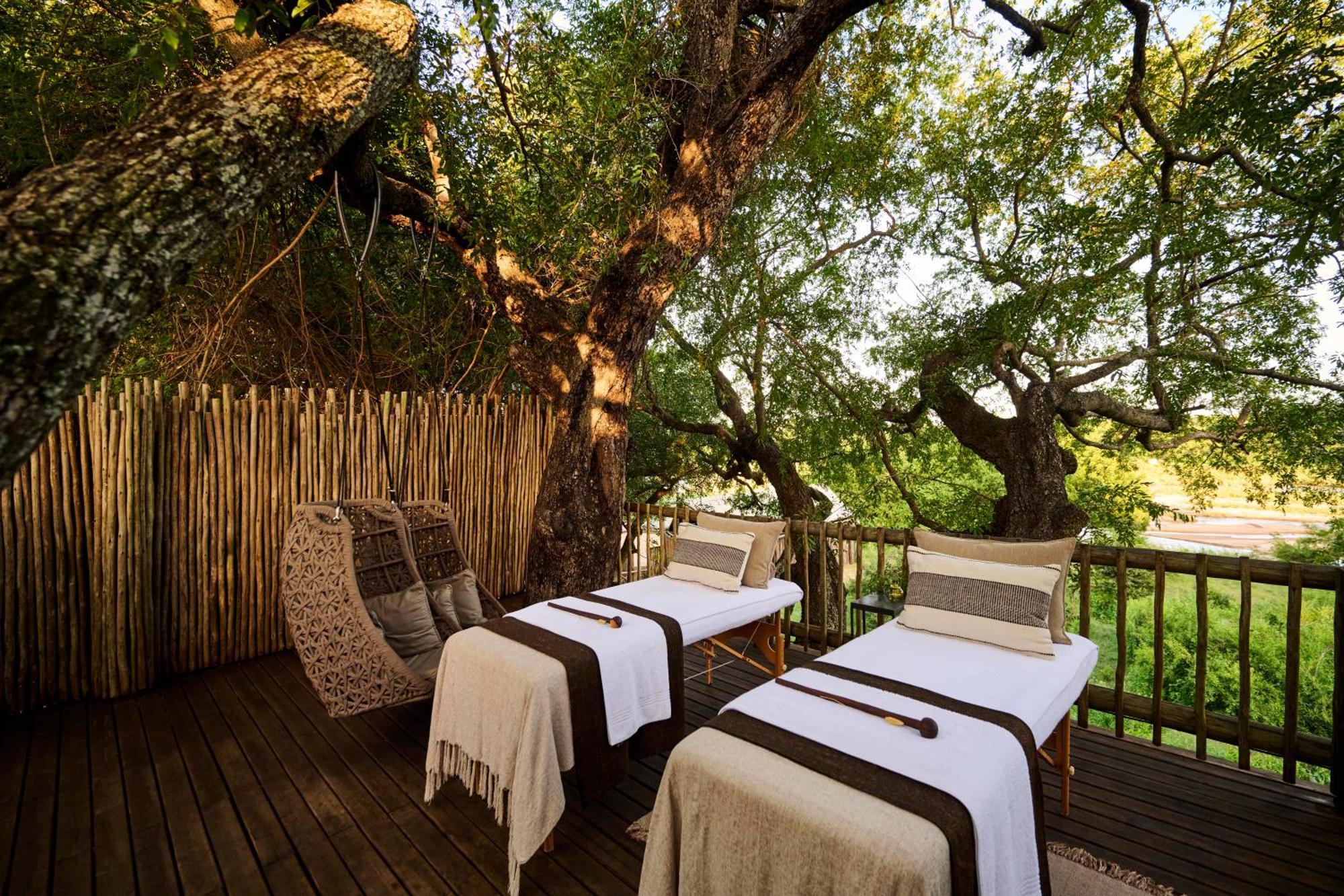 Kruger Gate Hotel Скукуза Екстер'єр фото