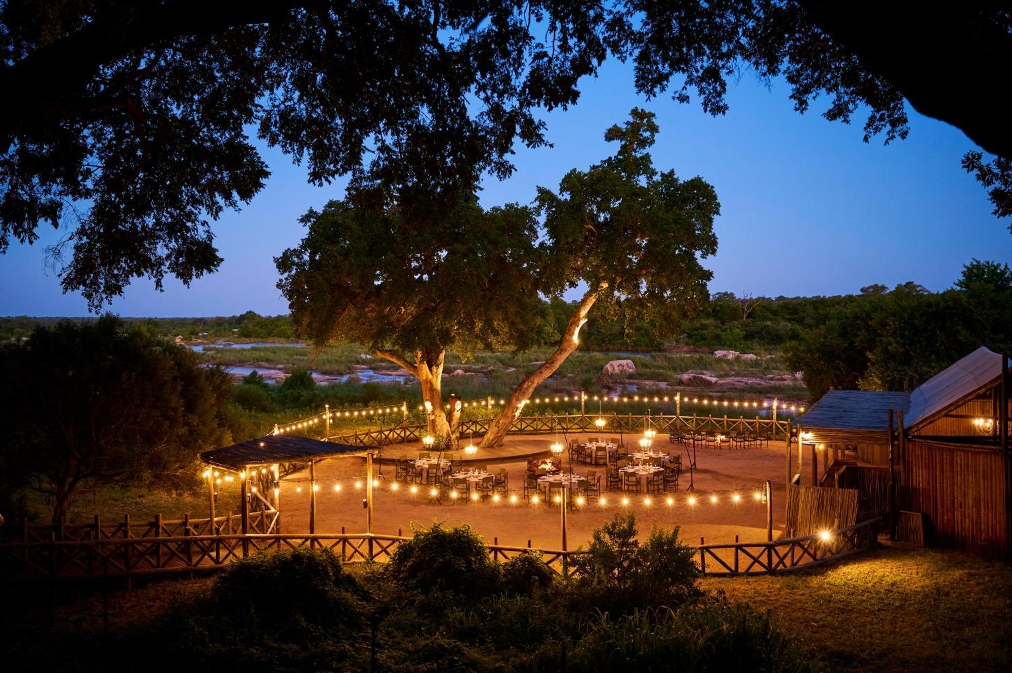 Kruger Gate Hotel Скукуза Екстер'єр фото